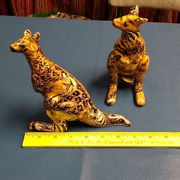 Vintage LaVie Jungle Safari Hand painted Hidden Safari Animals Kangaroo pair - Picture 9 of 11